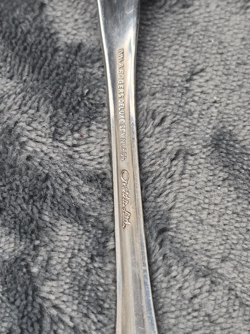 2 Pcs ONEIDA Mansfield Amadeus Wm A Rogers Deluxe Stainless Serving Spoon + Fork